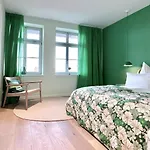 Schoene Aussicht Rosenhagen Haus 4 펜션 *