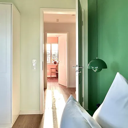 Holiday home Schoene Aussicht Rosenhagen Haus 4 *